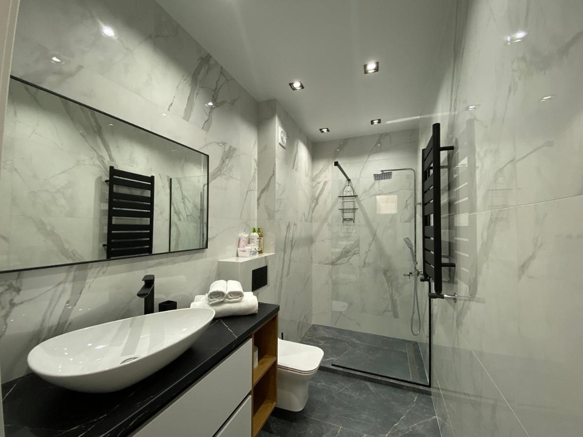 Modern With Exceptional Location Daire